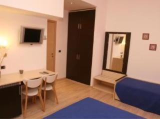 111 Coladirienzo - By Ad 2* Rome