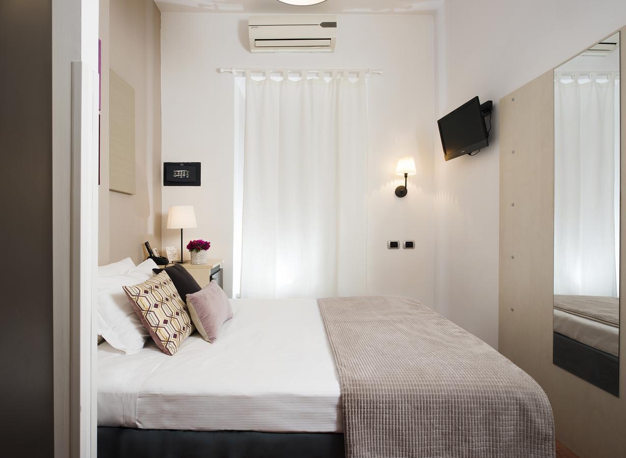 111 Coladirienzo - By Ad Guest house Rome