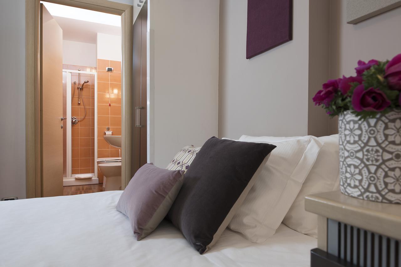 111 Coladirienzo - By Ad Guest house