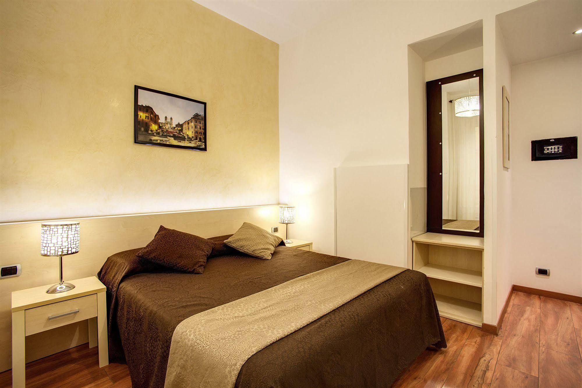 111 Coladirienzo - By Ad Guest house Rome